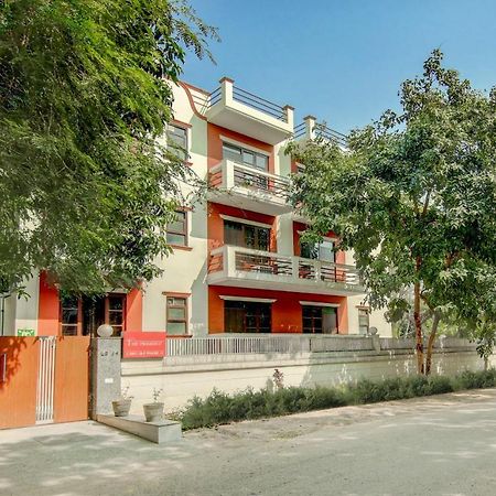 Treebo Iffco Chowk Gurgaon Exteriör bild