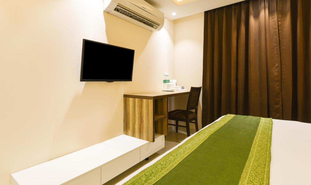 Treebo Iffco Chowk Gurgaon Exteriör bild